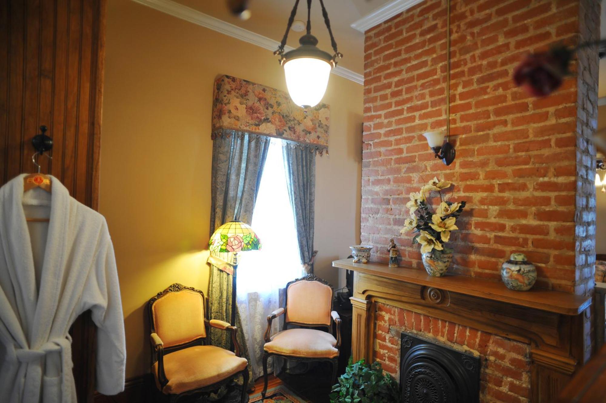 Hh Whitney House - A Bed & Breakfast On The Historic Esplanade New Orleans Esterno foto