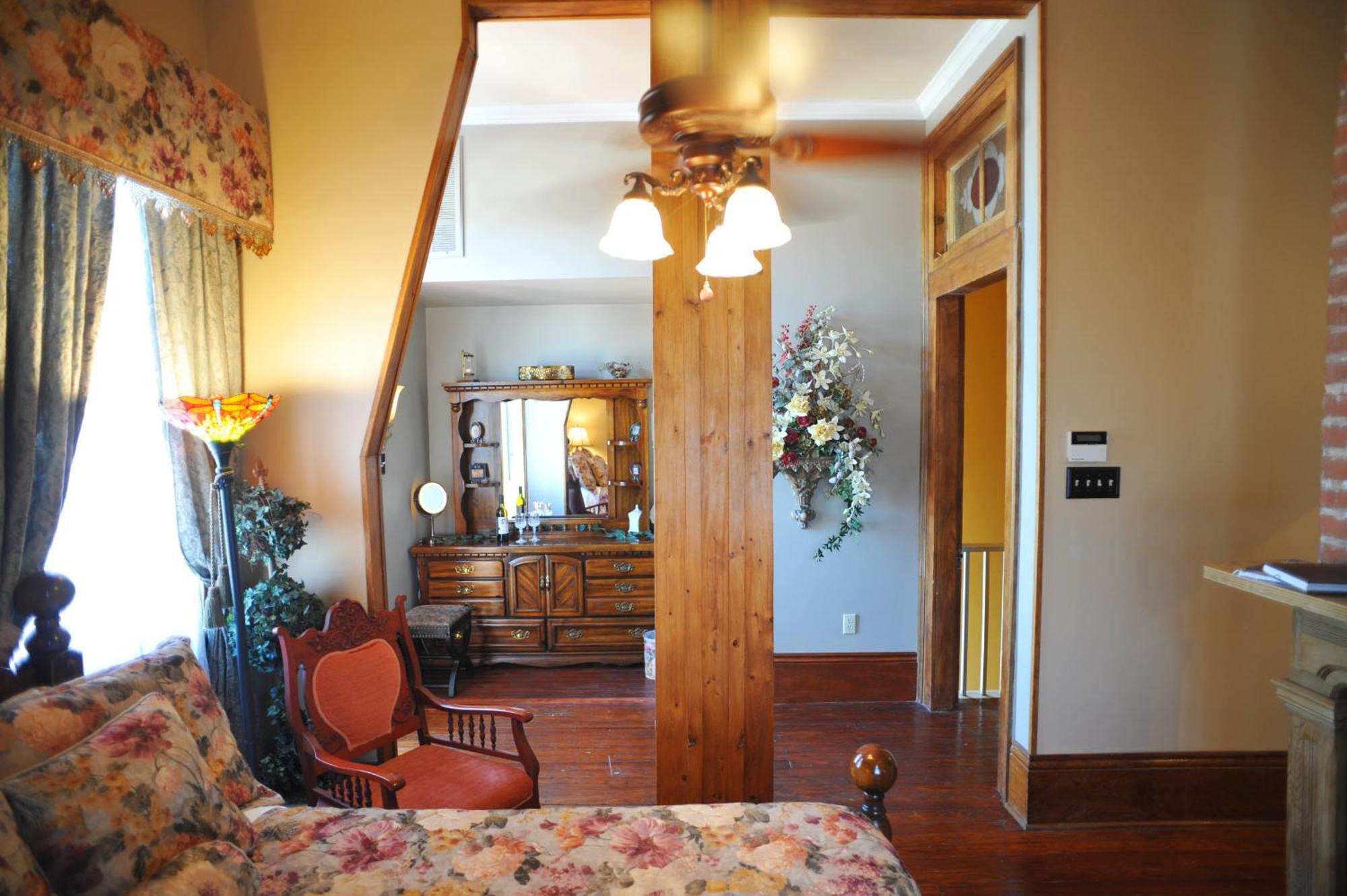 Hh Whitney House - A Bed & Breakfast On The Historic Esplanade New Orleans Esterno foto