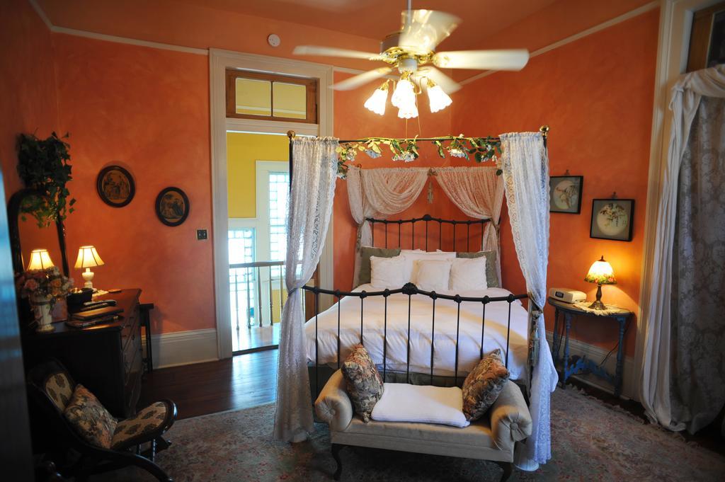 Hh Whitney House - A Bed & Breakfast On The Historic Esplanade New Orleans Esterno foto